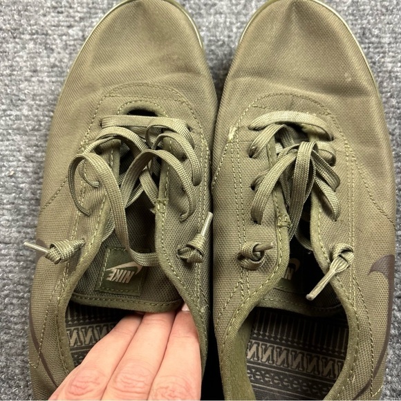 NIKE Women’s Army Green Lace Up Low rise Shoe size: 8.5 - Picture 5 of 11